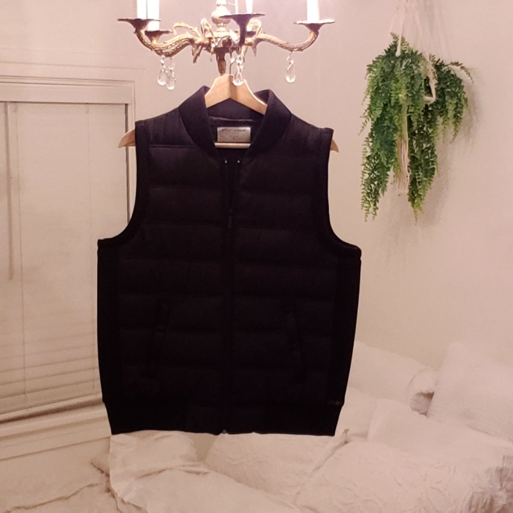 Betsey Johnson Like New Black Vest Large